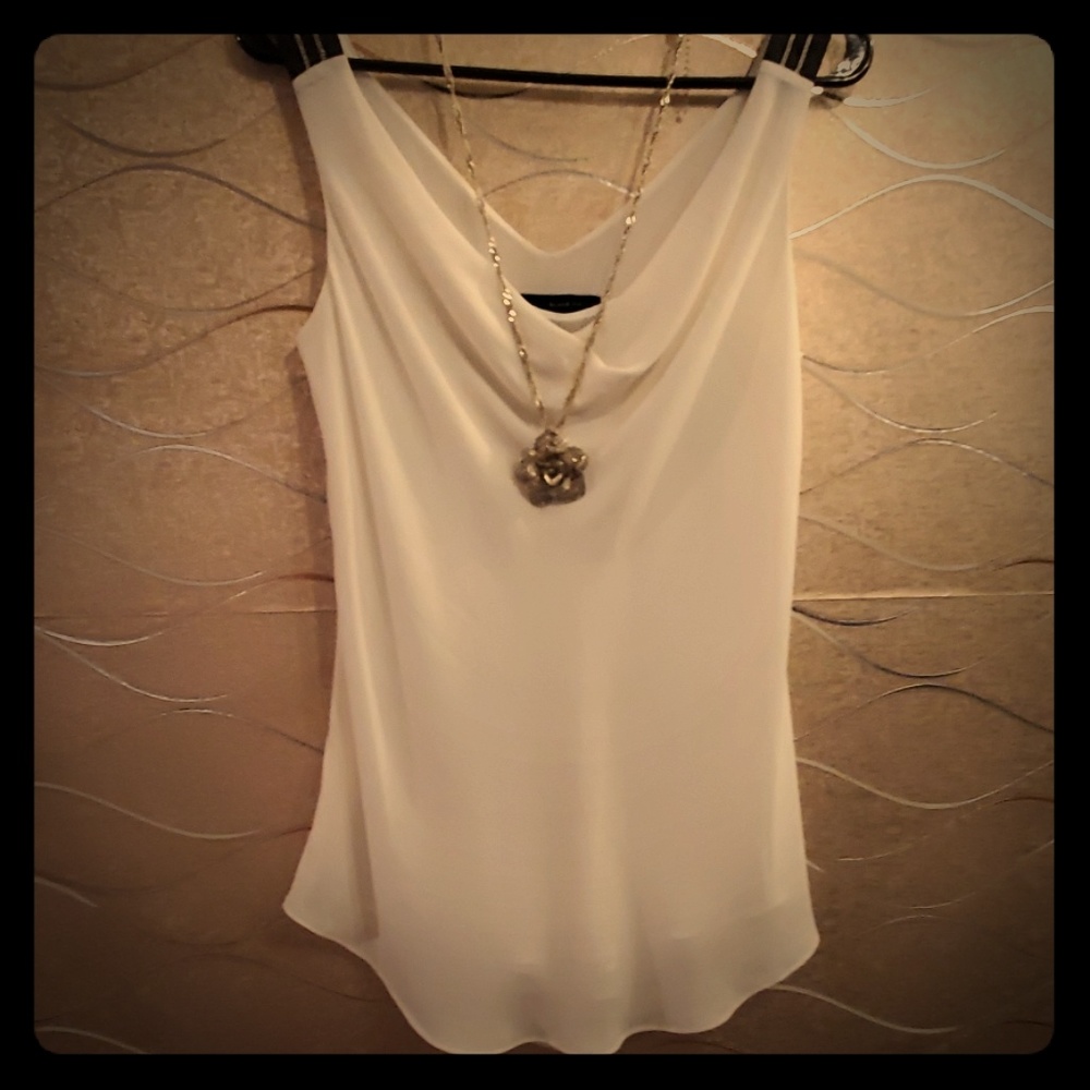 Sleeveless blouse